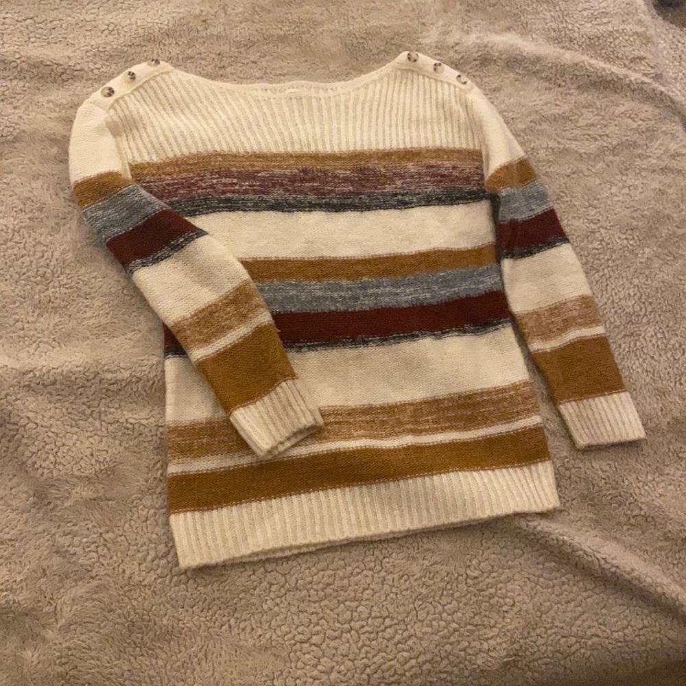 Maurices sweater